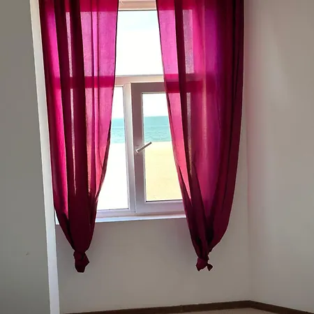 Azur Отель 2*